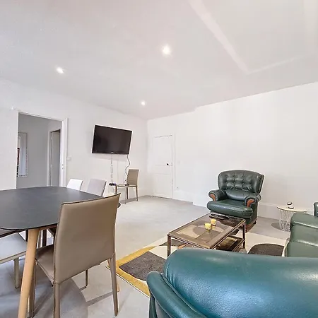Daire Portes De Paris, Spacieux Appartement, Proche Centre Avec Plus C0nciergerie Moulins (Allier)