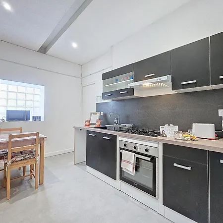 Portes De Paris, Spacieux Appartement, Proche Centre Avec Plus C0nciergerie * Moulins (Allier)
